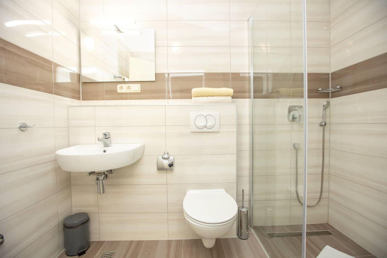 Apartments Mosor Оміш Екстер'єр фото