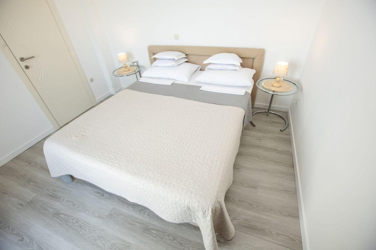 Apartments Mosor Оміш Екстер'єр фото